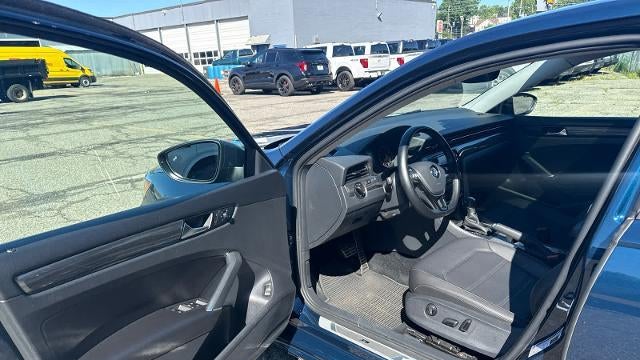 2020 Volkswagen Passat R-Line