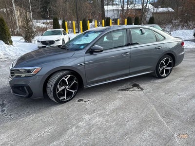 2020 Volkswagen Passat R-LINE 4DR Sedan