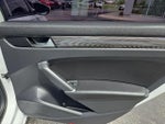 2021 Passat Thumbnail 35