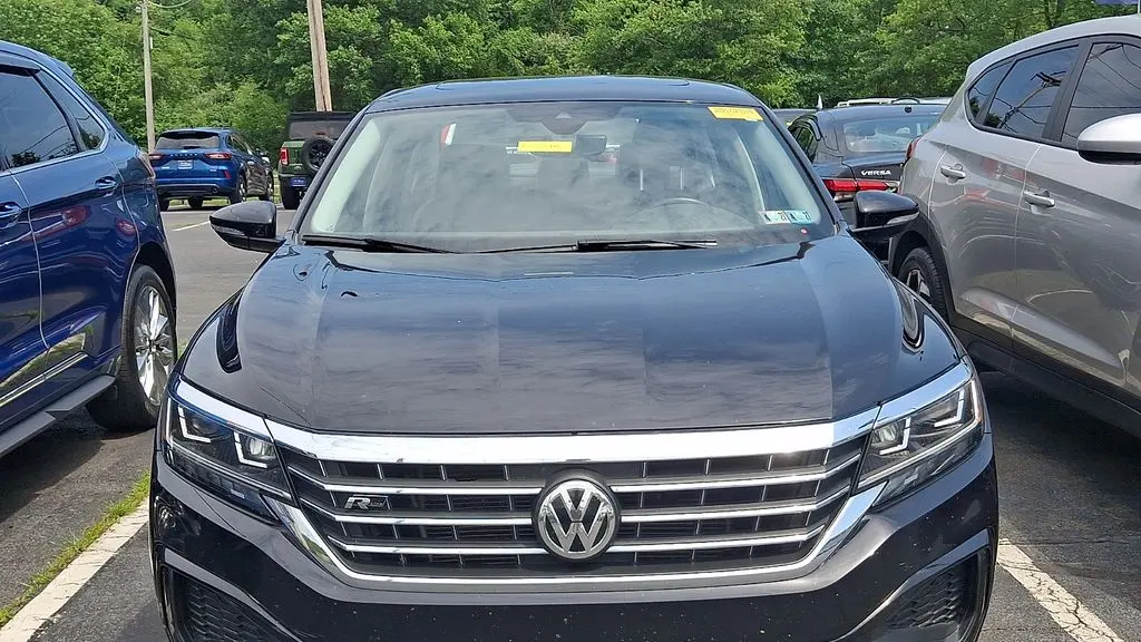 2020 Volkswagen Passat R-Line