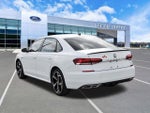2022 Passat Thumbnail 2