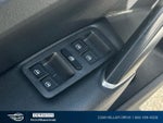 2020 Passat Thumbnail 17