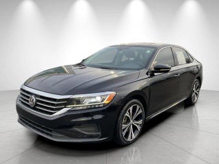 2021 Volkswagen Passat with Deep Black Exterior