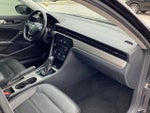 2020 Passat Thumbnail 31