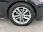 2020 Passat Thumbnail 32