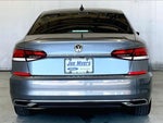 2022 Passat Thumbnail 2