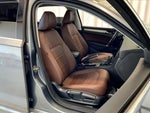 2022 Passat Thumbnail 5