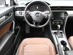 2022 Passat Thumbnail 11
