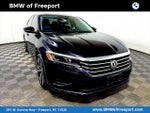 2022 Passat Thumbnail 1