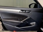 2022 Passat Thumbnail 11