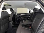 2022 Passat Thumbnail 21