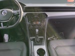 2021 Passat Thumbnail 11