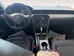 2022 Passat Thumbnail 10