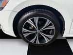 2022 Passat Thumbnail 14