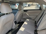 2022 Passat Thumbnail 13