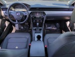 2022 Passat Thumbnail 10