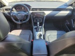 2020 Passat Thumbnail 15