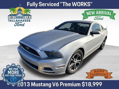 2013 Ford Mustang V6 2DR Fastback