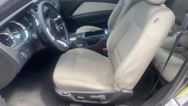 2014 Ford Mustang V6
