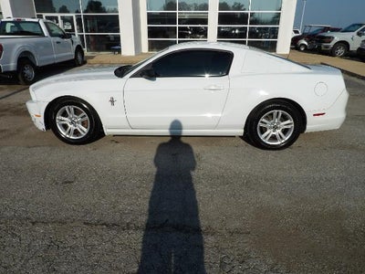 2014 Ford Mustang V6 Premium 2DR Fastback