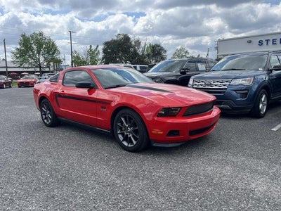 2011 Ford Mustang V6 Premium 2DR Fastback