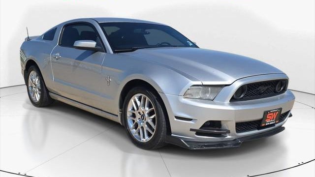 Preowned 2013 Ford Mustang V6 Premium for Sale