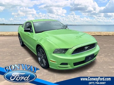 2014 Ford Mustang V6 Premium 2DR Fastback