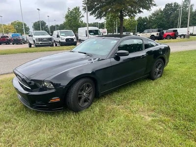 2014 Ford Mustang V6 2DR Fastback