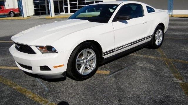 2011 Ford Mustang V6 Premium