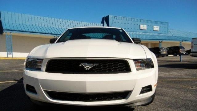 2011 Ford Mustang V6 Premium