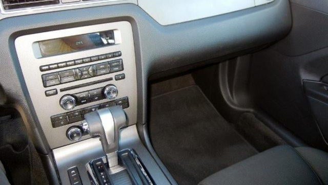 2011 Ford Mustang V6 Premium