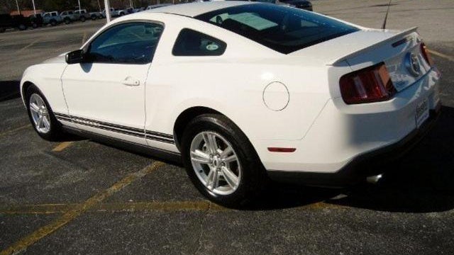 2011 Ford Mustang V6 Premium