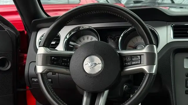 2012 Ford Mustang V6
