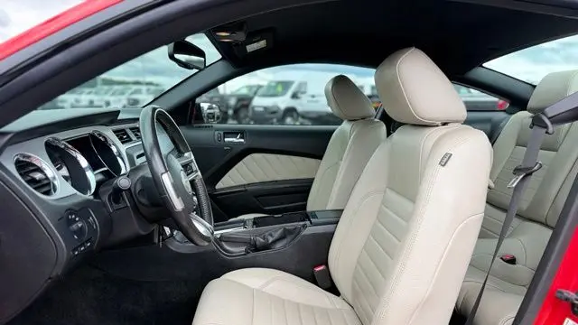 2012 Ford Mustang V6