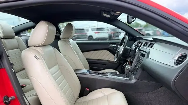 2012 Ford Mustang V6