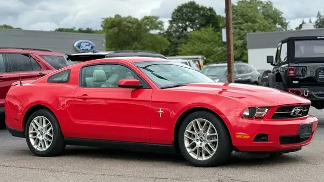 2012 Ford Mustang V6