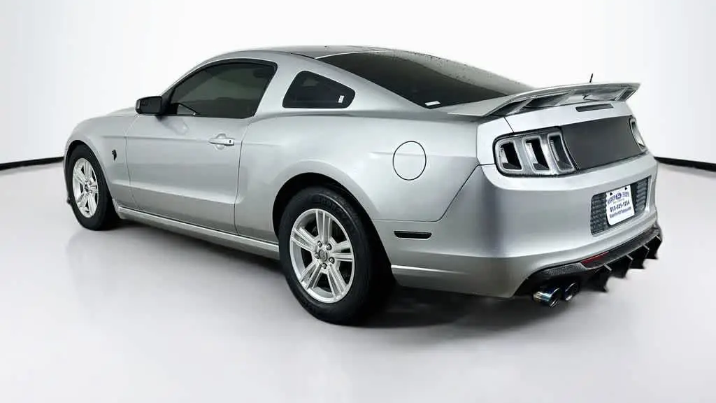 2014 Ford Mustang V6
