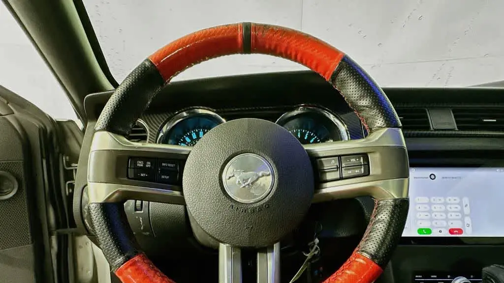 2014 Ford Mustang V6