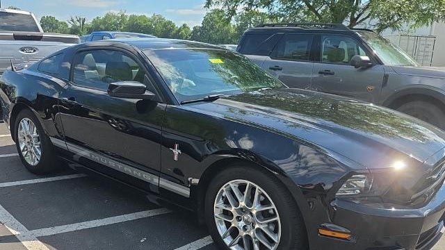 Preowned 2014 Ford Mustang V6 for Sale