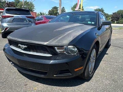 2011 Ford Mustang V6 Premium 2DR Fastback