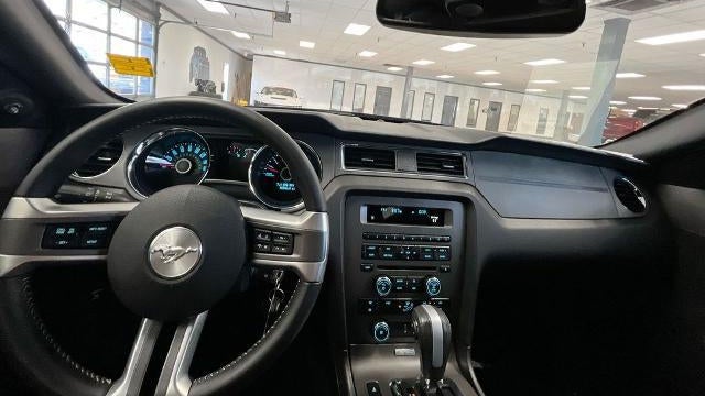 2014 Ford Mustang V6