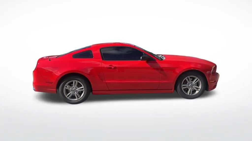2014 Ford Mustang V6