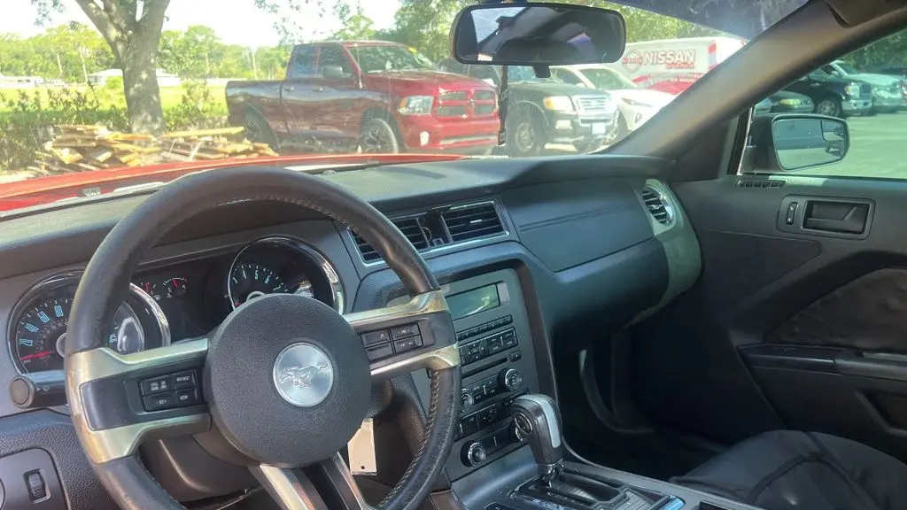 2014 Ford Mustang V6