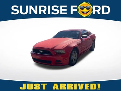 2014 Ford Mustang V6 2DR Fastback