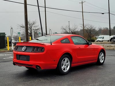 2013 Ford Mustang V6 2DR Fastback
