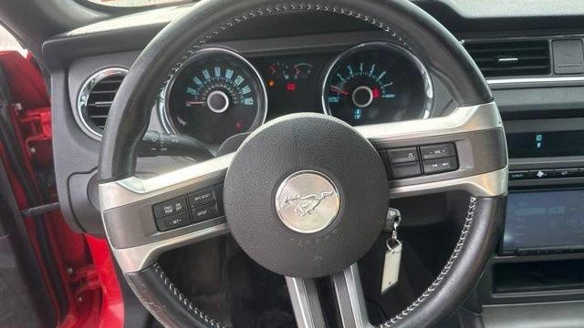 2013 Ford Mustang V6