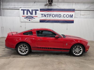 2010 Ford Mustang V6 Premium 2DR Fastback