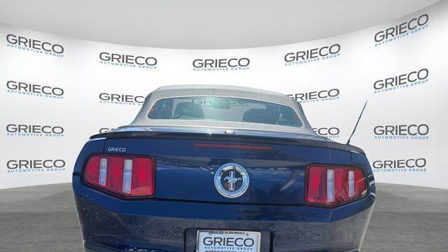 2011 Ford Mustang V6