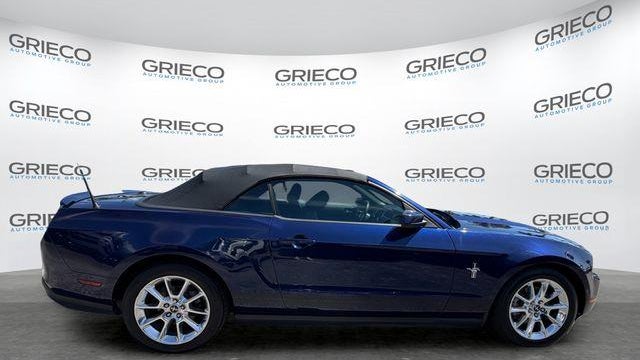 2011 Ford Mustang V6