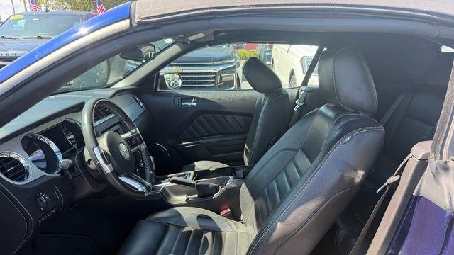 2011 Ford Mustang V6